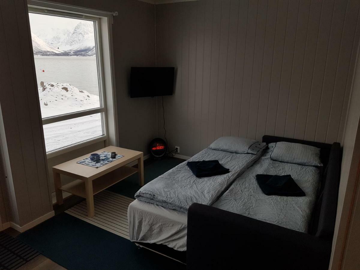 Sjursnes Fjordferie Apartment ภายนอก รูปภาพ