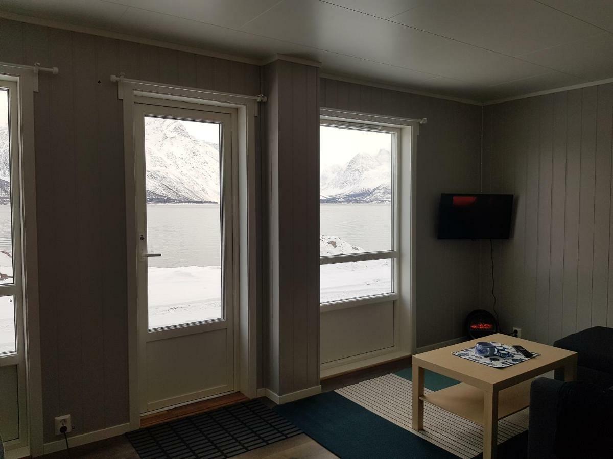 Sjursnes Fjordferie Apartment ภายนอก รูปภาพ