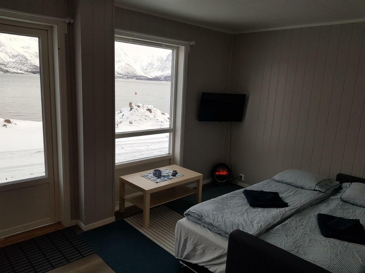 Sjursnes Fjordferie Apartment ภายนอก รูปภาพ